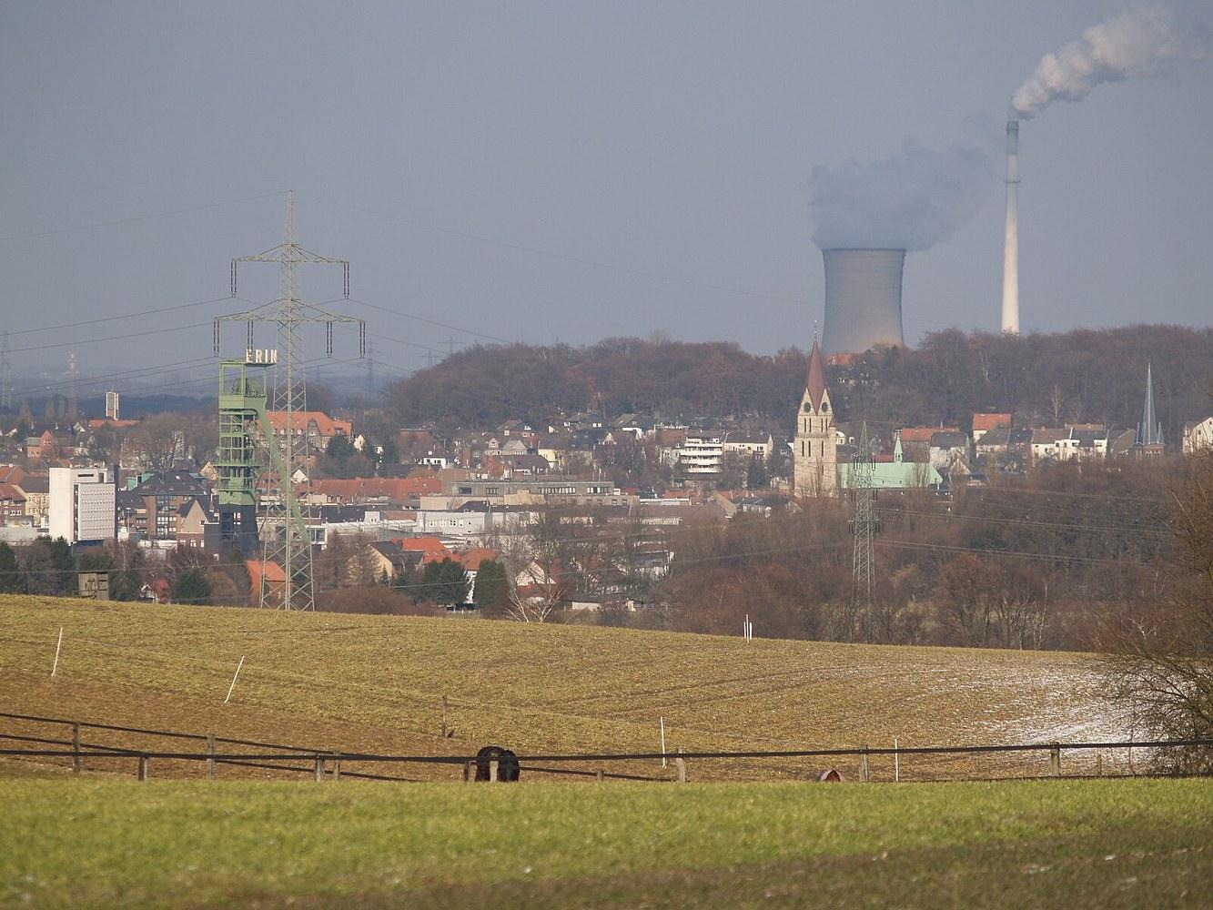 Panoramablick über Castrop-Rauxel – Rathaus, Maschsee und Skyline