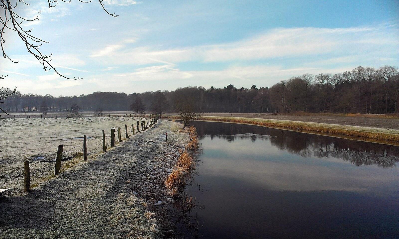 Panoramablick über Colnrade – Rathaus und Umgebung