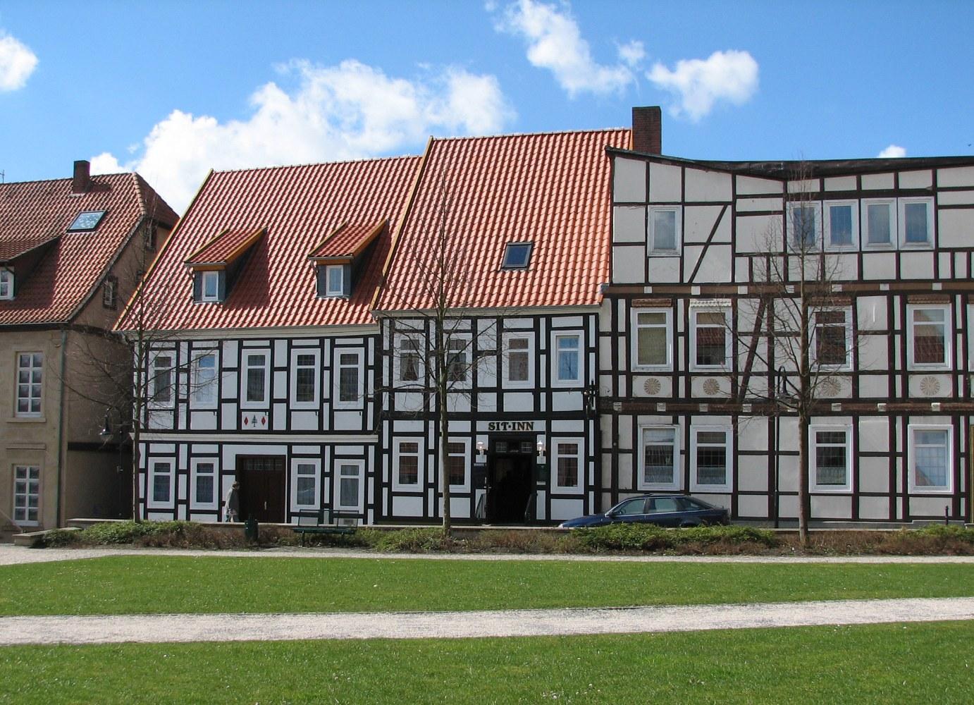 Panoramablick über Dissen am Teutoburger Wald – Rathaus, Maschsee und Skyline