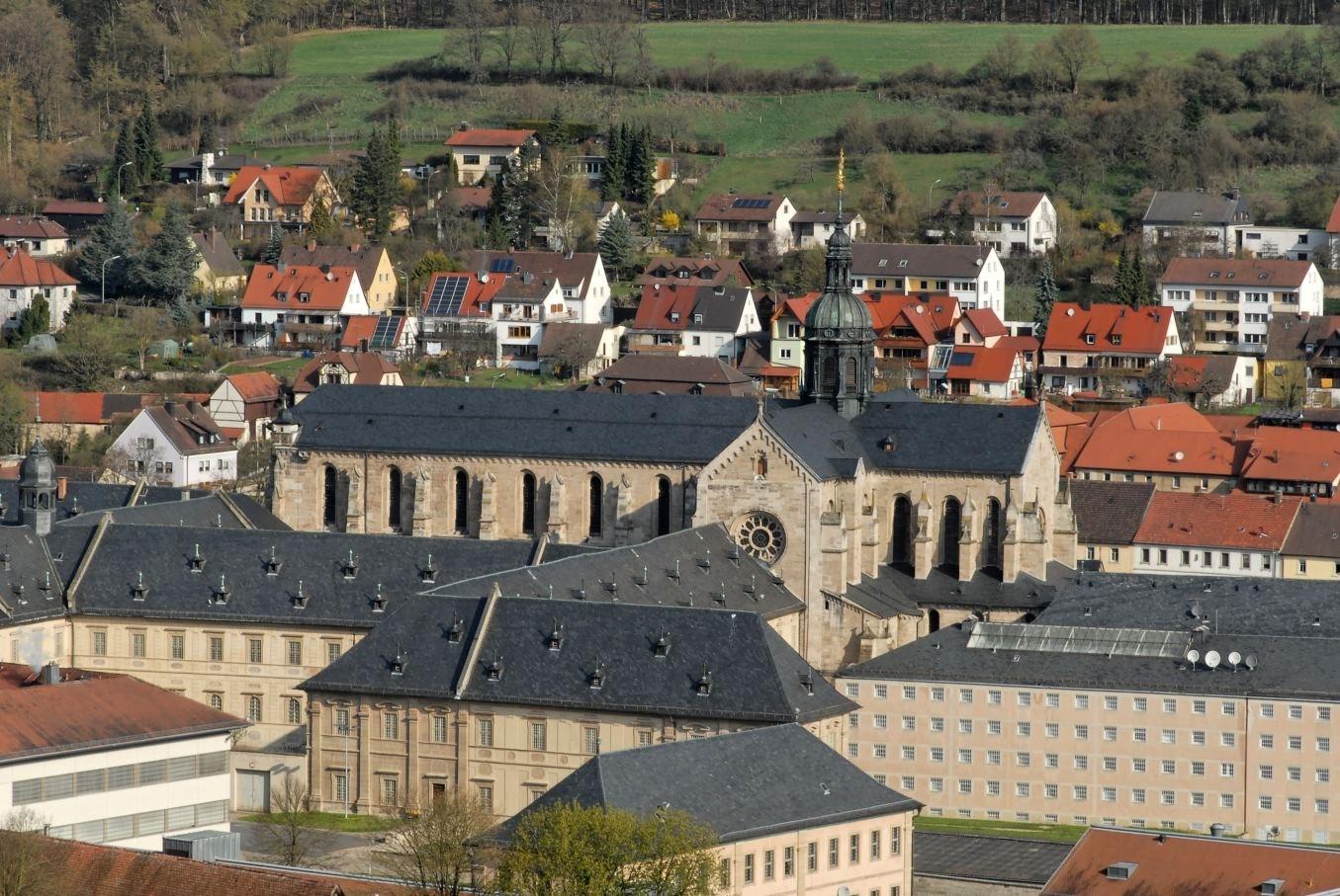 Panoramablick über Ebrach – Rathaus, Maschsee und Skyline