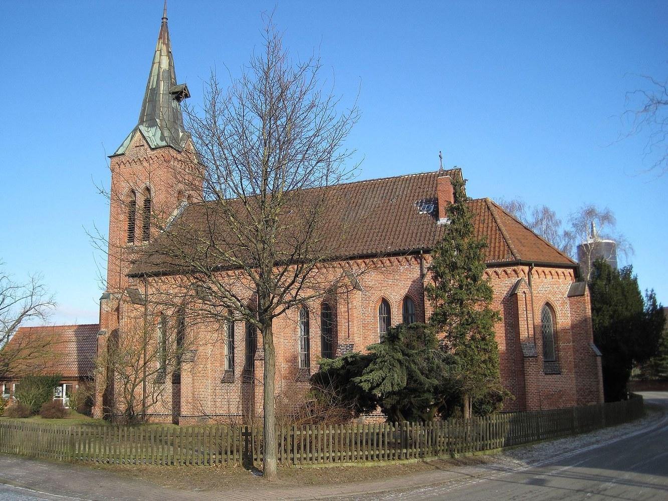 Panoramablick über Echem – Rathaus, Maschsee und Skyline