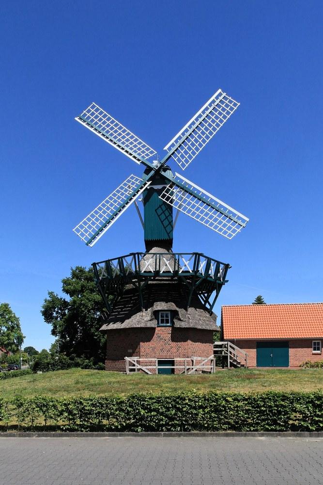 Panoramablick über Edewecht – Rathaus und Umgebung