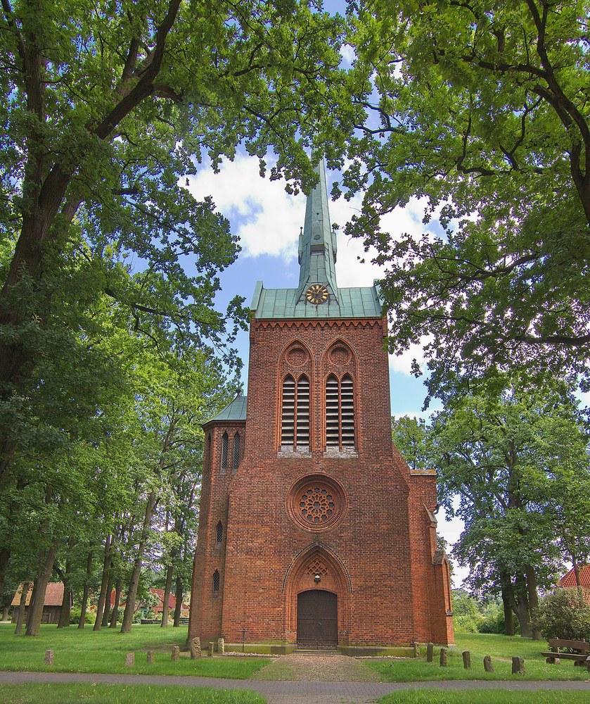 Panoramablick über Eickeloh – Rathaus, Maschsee und Skyline
