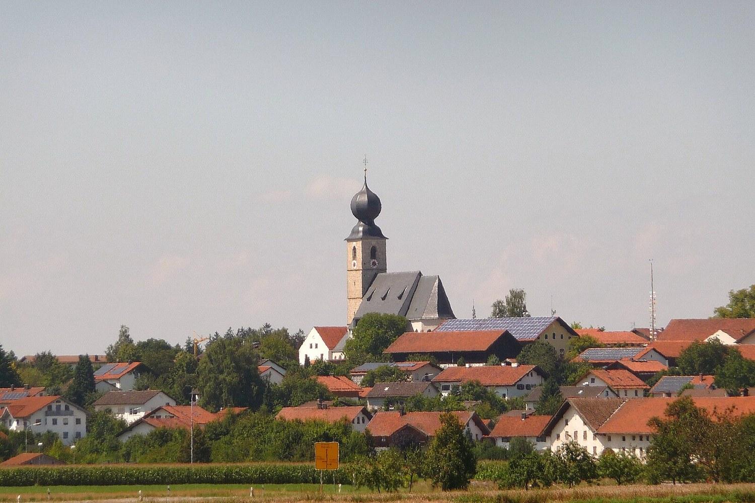 Panoramablick über Engelsberg – Rathaus, Maschsee und Skyline