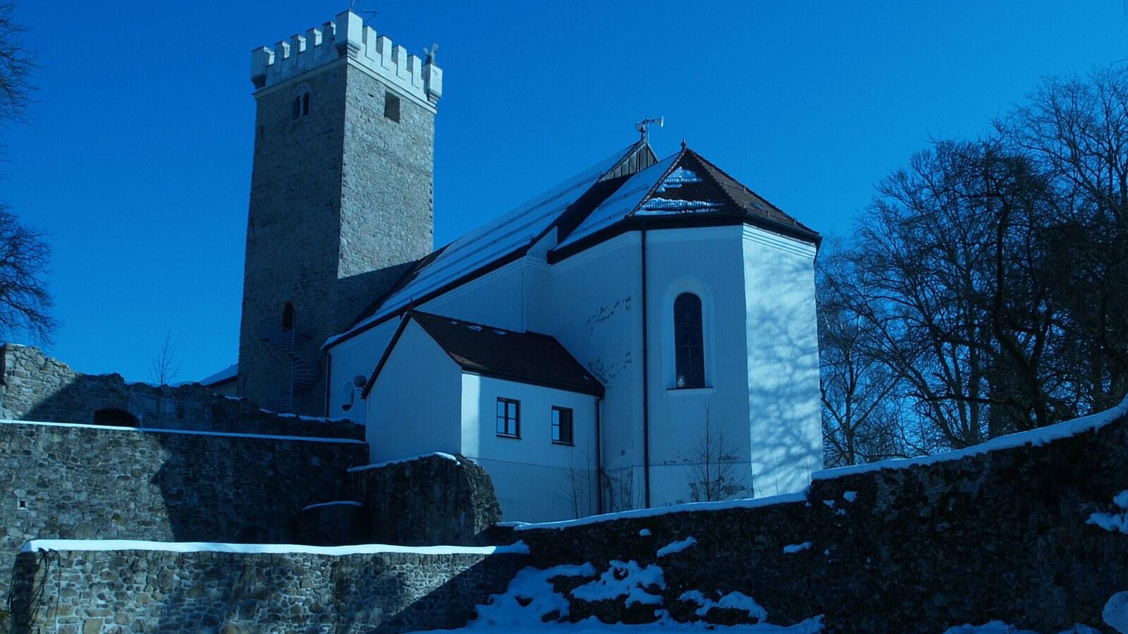 Panoramablick über Falkenfels – Rathaus, Maschsee und Skyline
