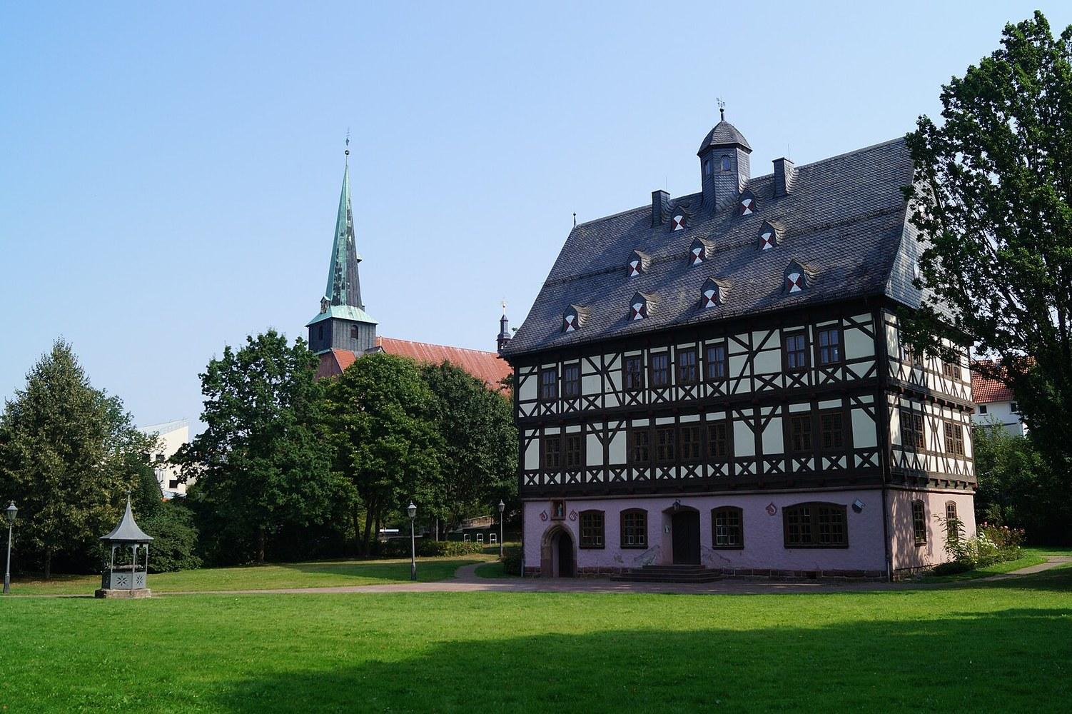 Panoramablick über Gieboldehausen – Rathaus und Natur