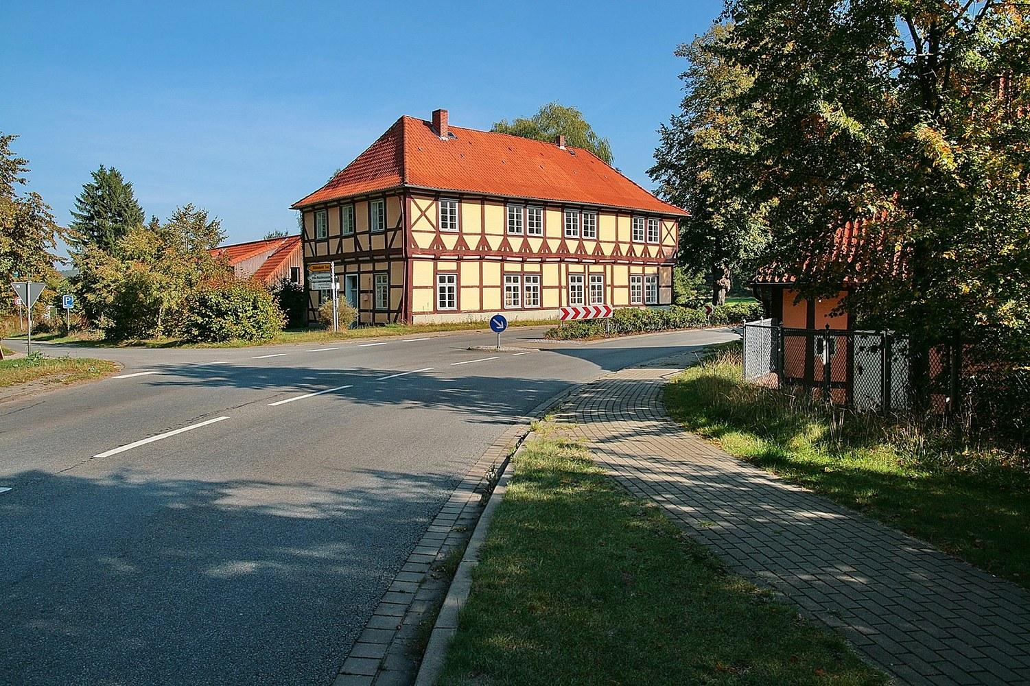 Panoramablick über Göhrde – Rathaus und Skyline