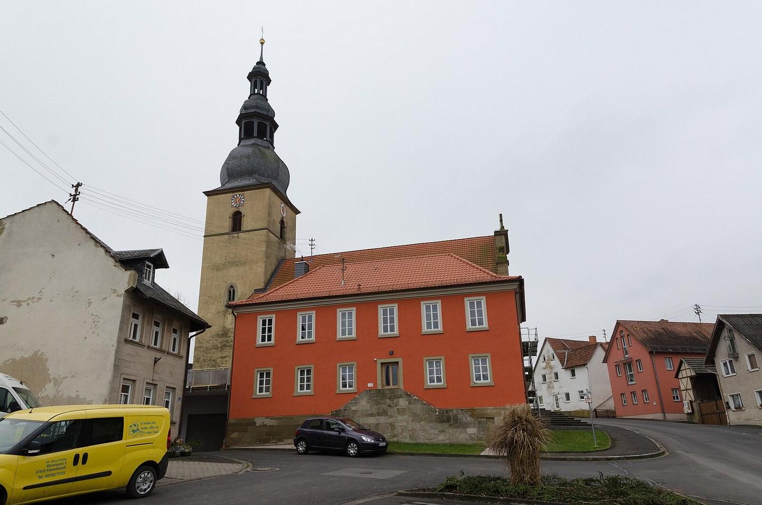 Panoramablick über Großeibstadt – Rathaus, Maschsee und Skyline