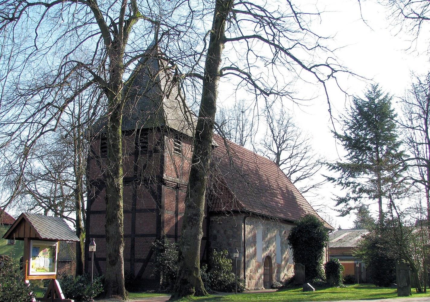 Panoramablick über Gyhum – Rathaus, Maschsee und Skyline
