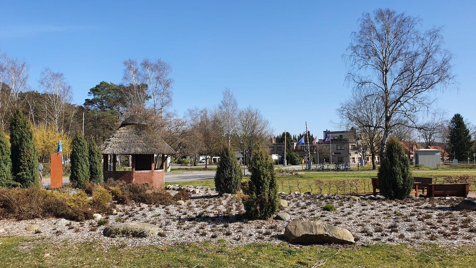 Panoramablick über Handeloh – Rathaus und Umgebung