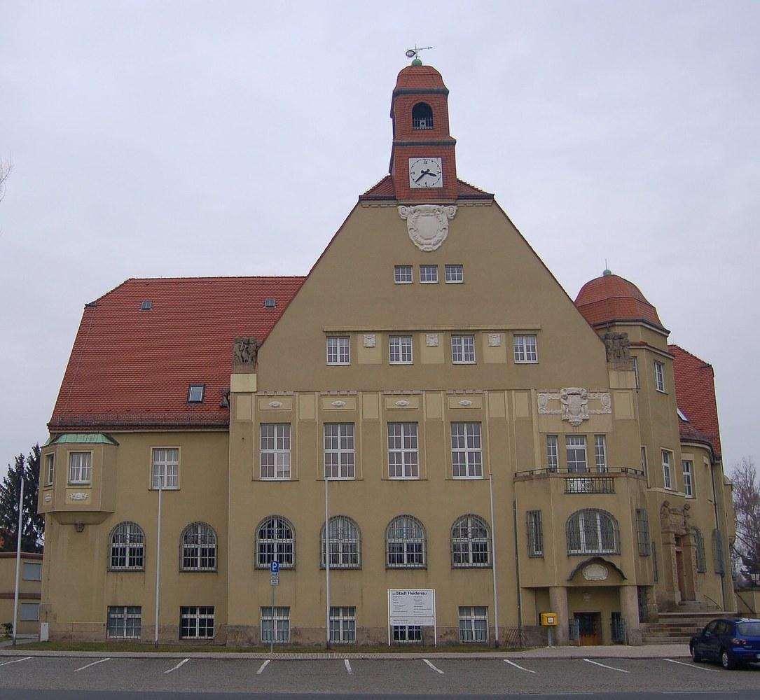 Panoramablick über Heidenau – Rathaus und Umgebung