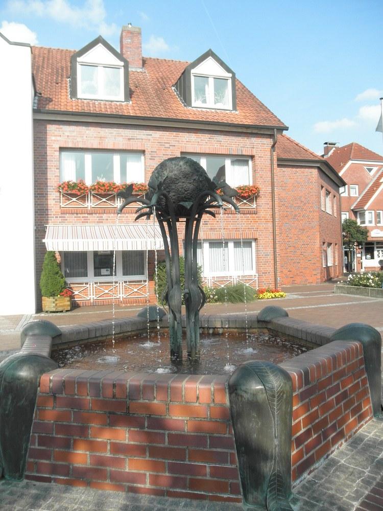 Panoramablick über Herzlake – Rathaus, Maschsee und Skyline