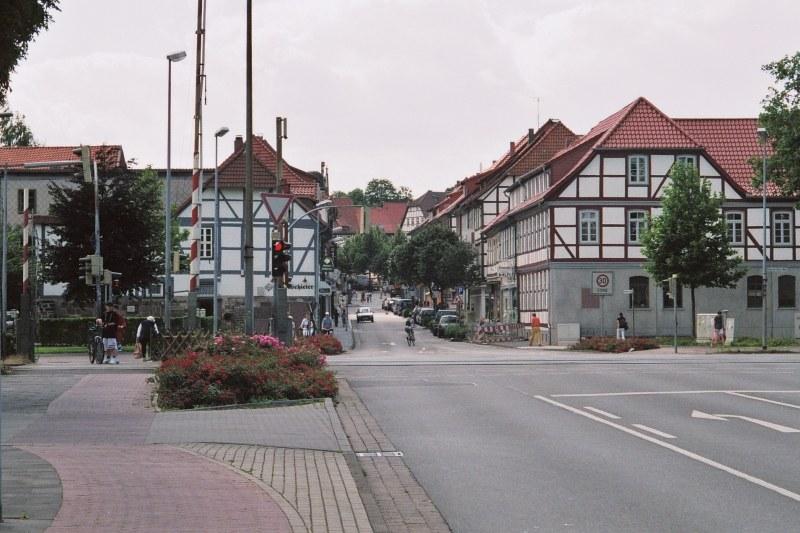 Panoramablick über Northeim – Rathaus, Maschsee und Skyline