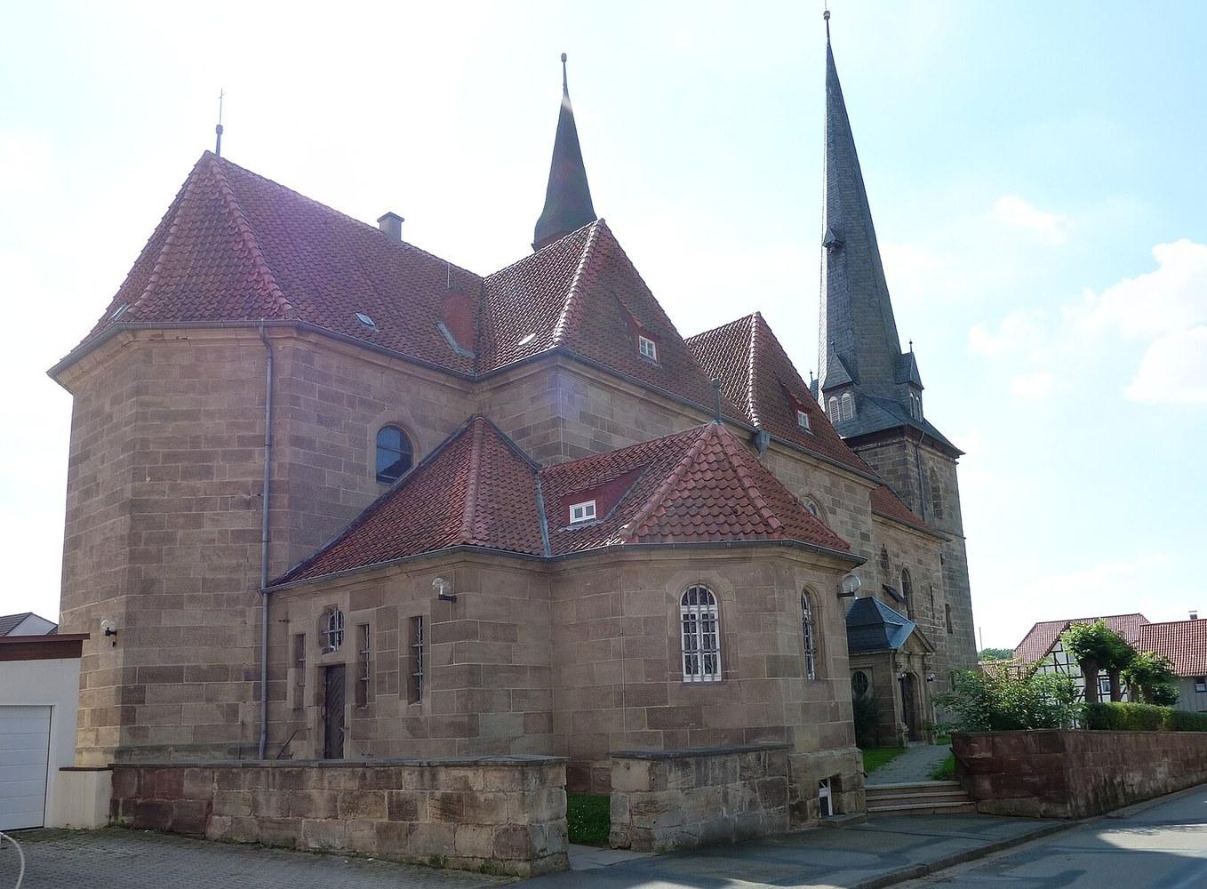 Panoramablick über Obernfeld – Rathaus, Maschsee und Skyline