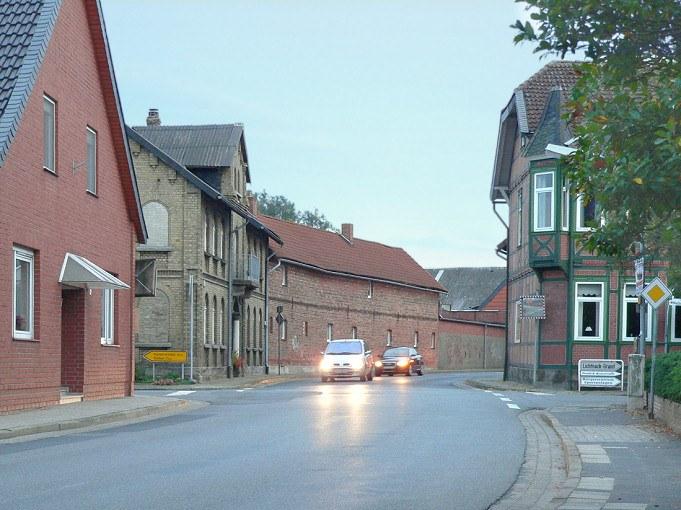 Panoramablick über Parsau – Rathaus, Maschsee und Skyline