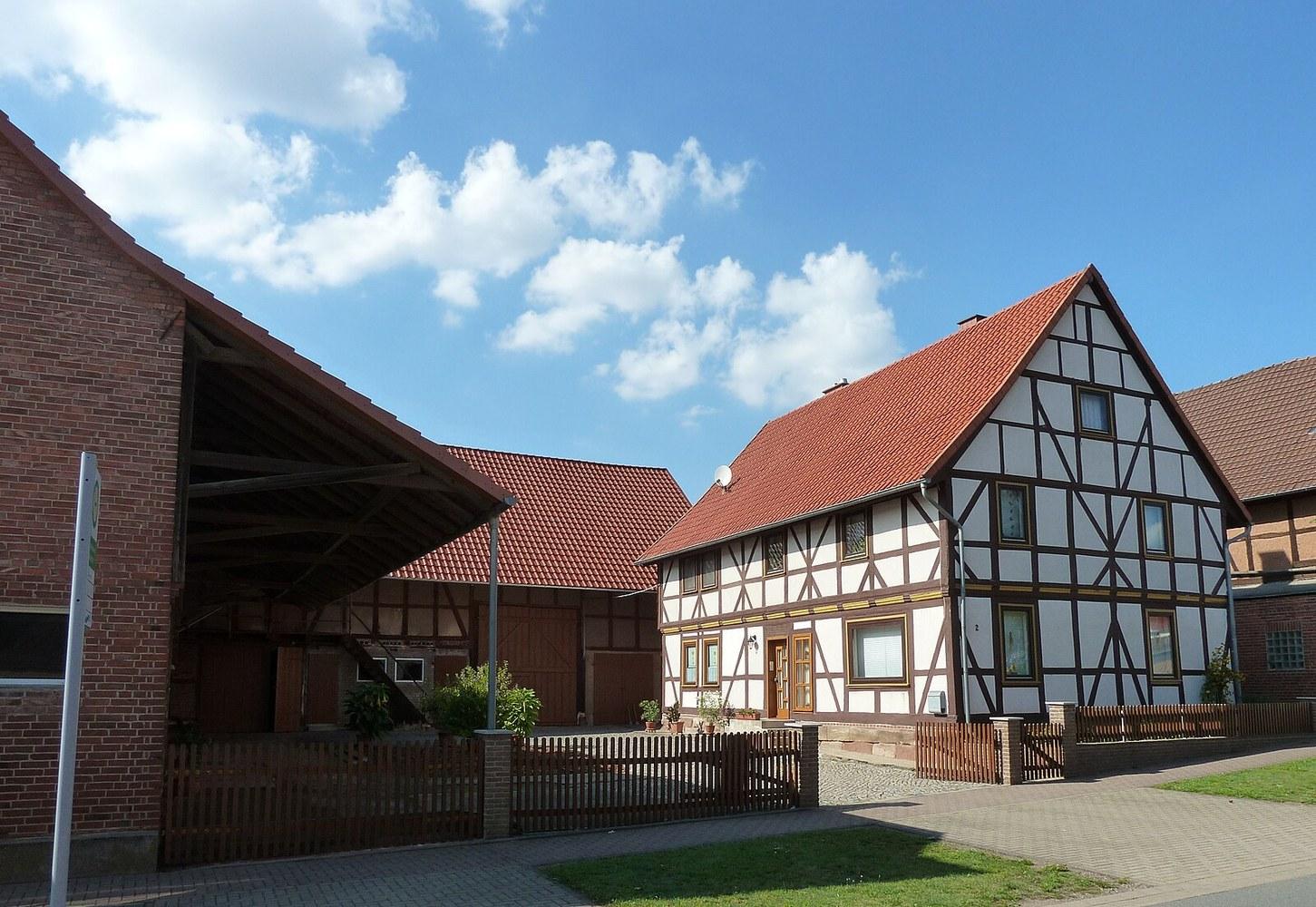 Panoramablick über Rhumspringe – Rathaus und Umgebung