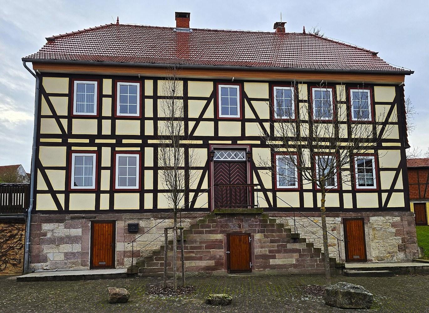 Panoramablick über Scheden – Rathaus, Maschsee und Skyline