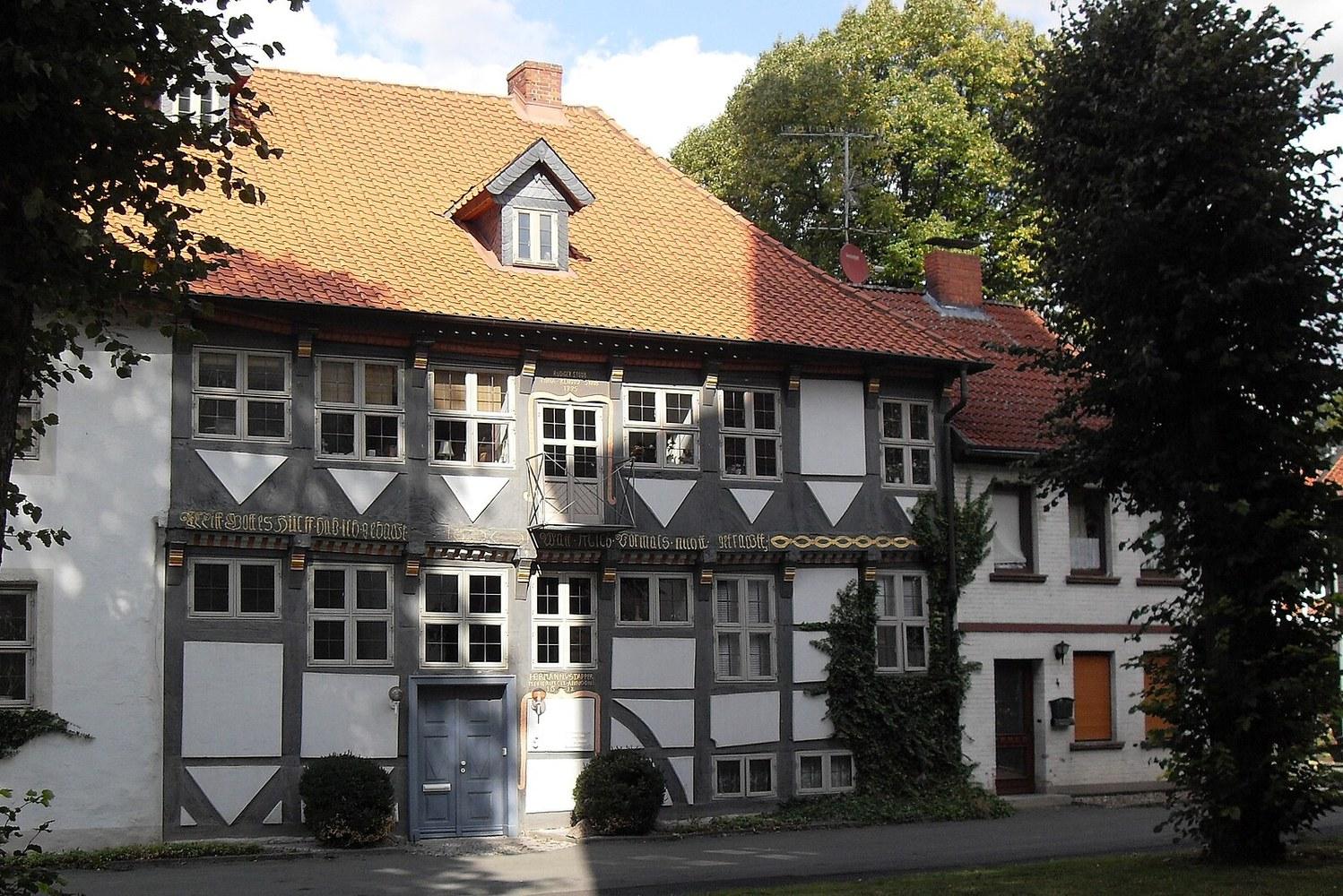 Panoramablick über Schöppenstedt – Rathaus und Landschaft