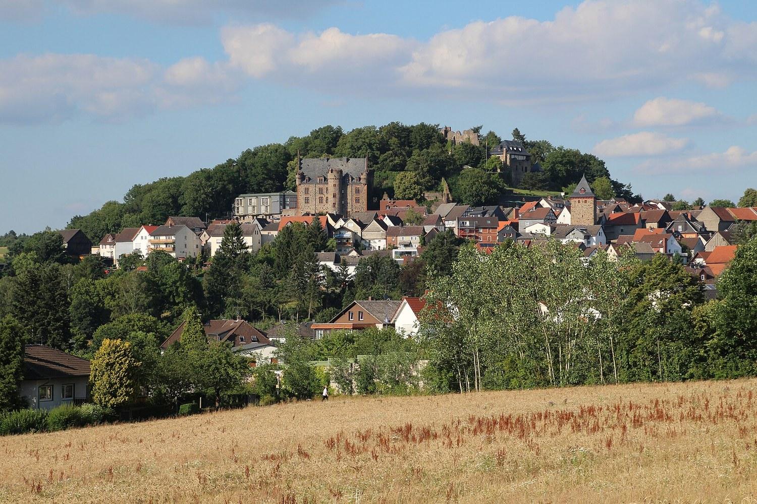 Panoramablick über Staufenberg – Rathaus, Maschsee und Skyline