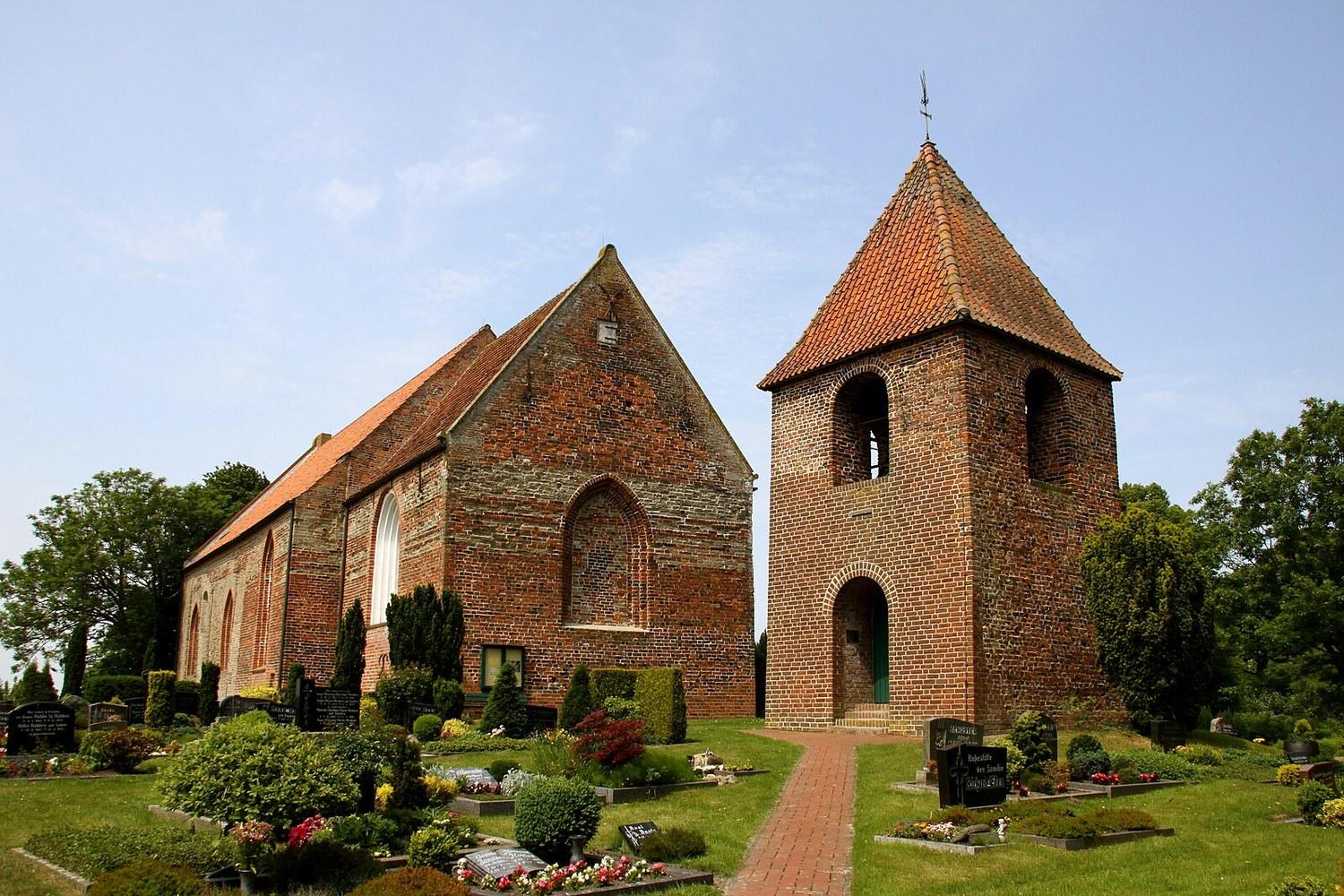 Panoramablick über Stedesdorf – Rathaus, Maschsee und Skyline