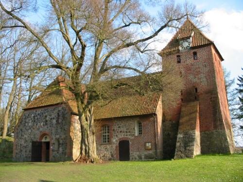 Panoramablick über Thomasburg – Rathaus, Maschsee und Skyline