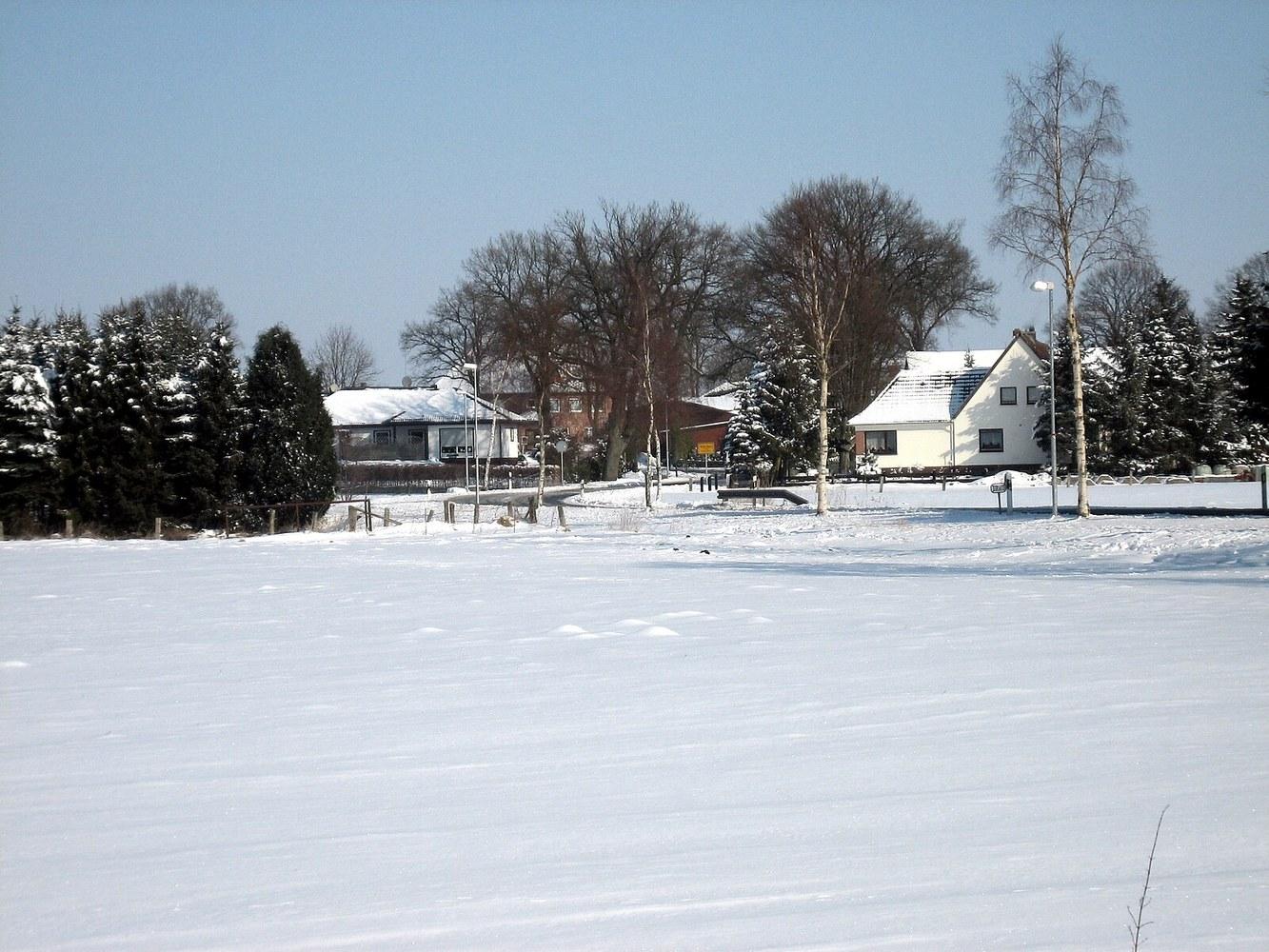 Panoramablick über Vierden – Rathaus, Maschsee und Skyline