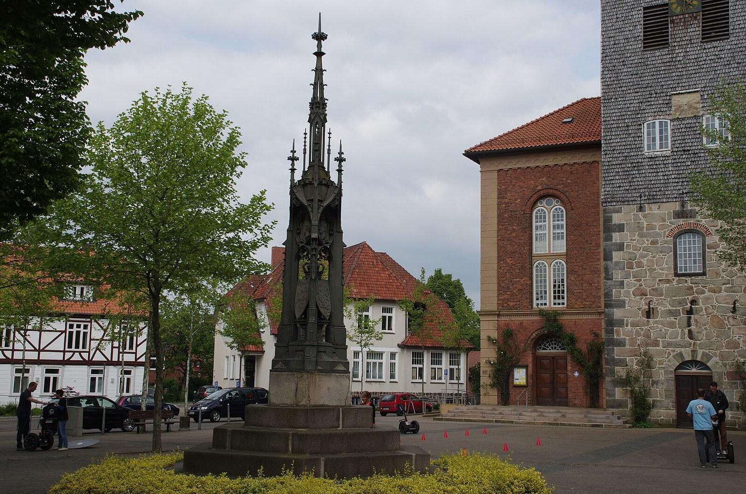 Panoramablick über Walsrode – Rathaus und Stadtlandschaft