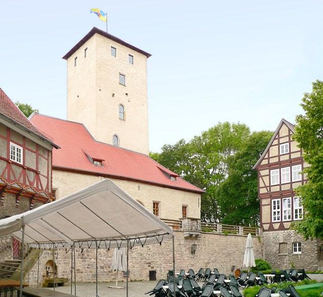 Panoramablick über Warberg – Rathaus, Maschsee und Skyline