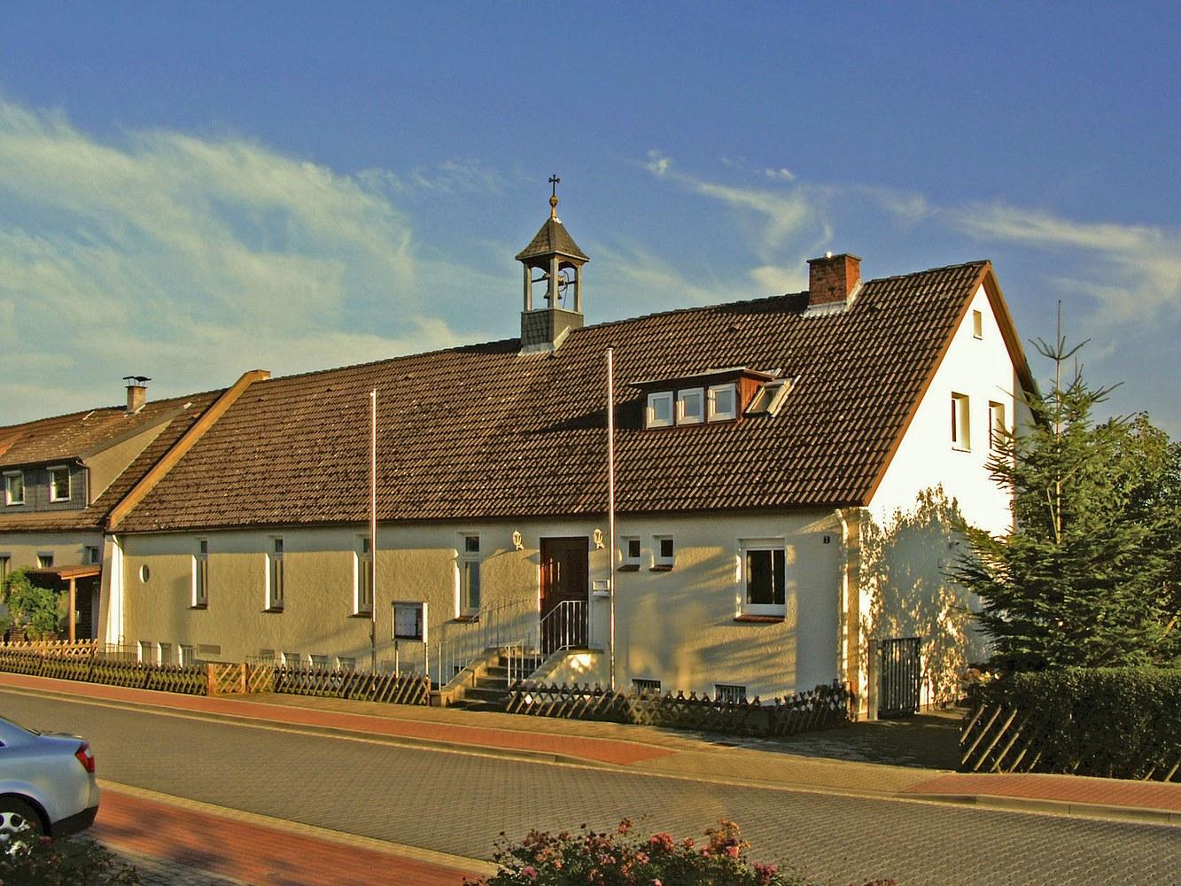 Panoramablick über Wesendorf – Rathaus, Maschsee und Skyline