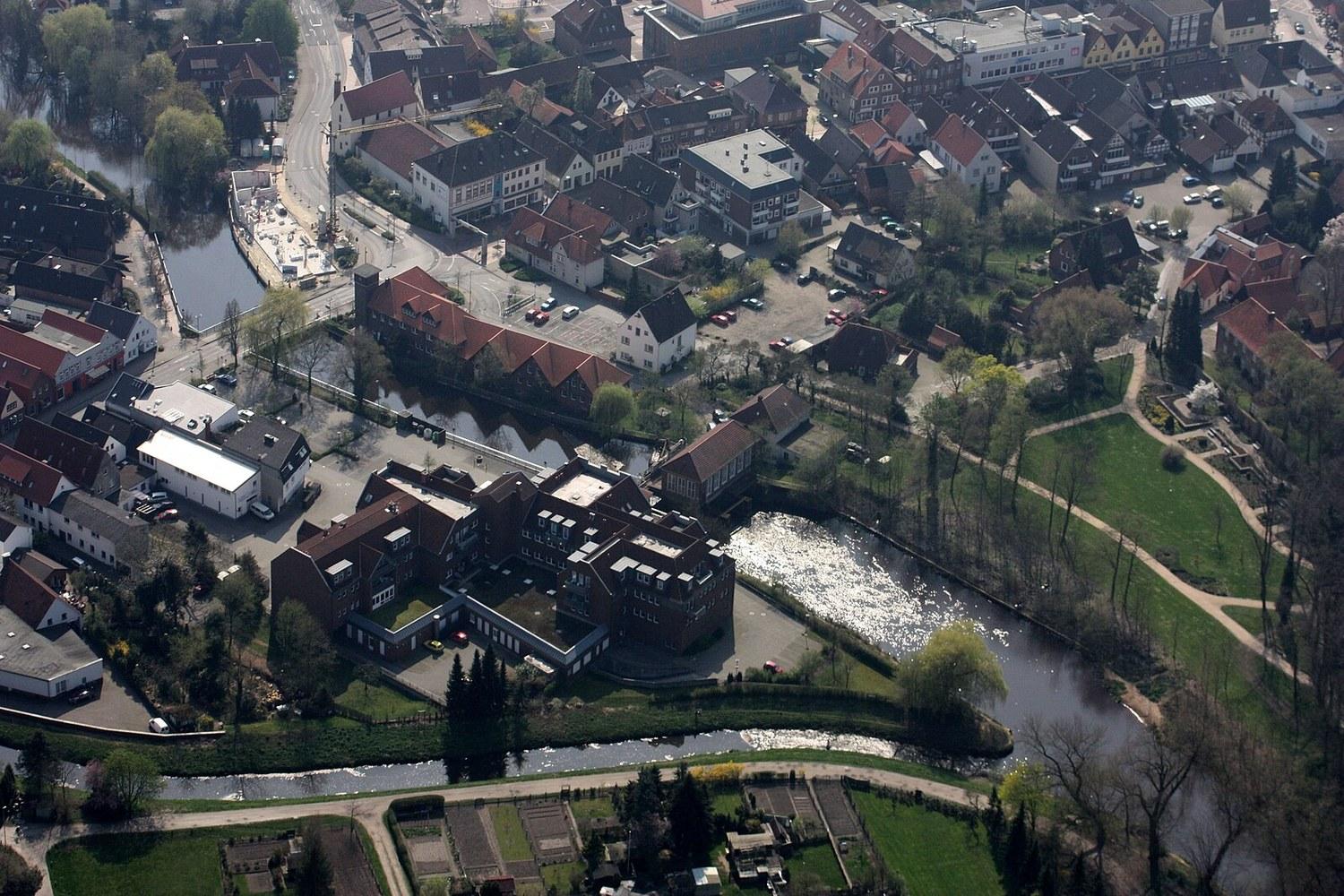 Panoramablick über Wildeshausen – Rathaus und Umgebung