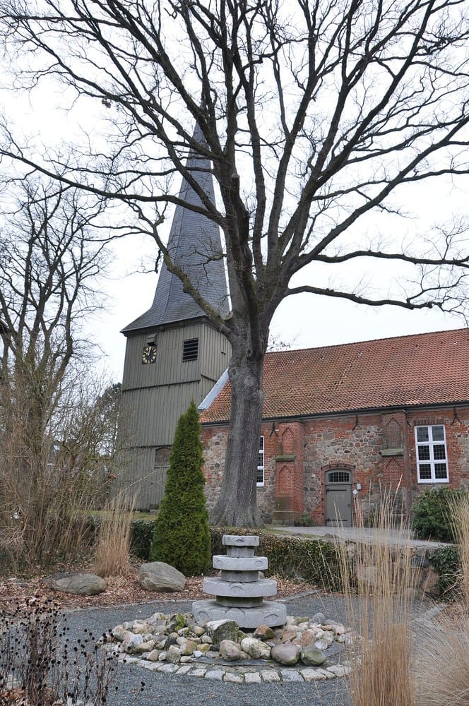 Panoramablick über Hollenstedt – Rathaus und Umgebung