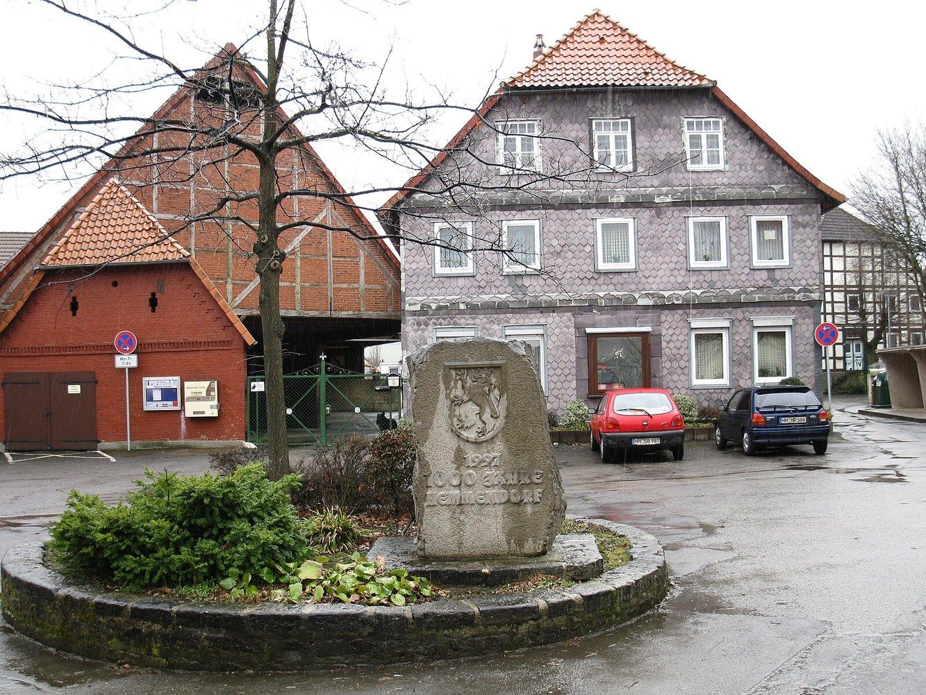 Panoramablick über Salzhemmendorf – Rathaus und Natur
