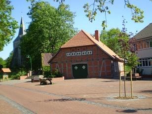 Panoramablick über Steimbke – Rathaus und Umgebung