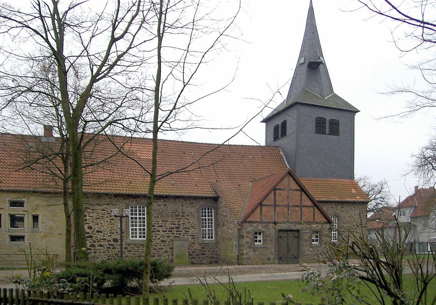 Panoramablick über Uetze – Rathaus und Umgebung