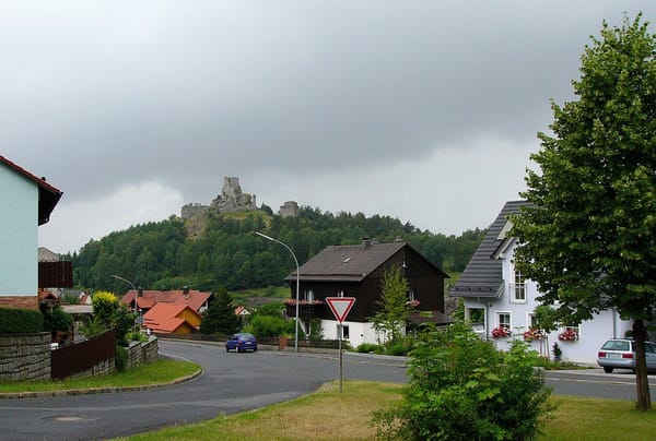 Flossenbürg – Wikimedia Commons (Wikidata P18)