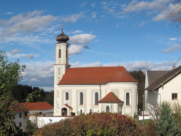 Hohenpolding – Wikimedia Commons (Wikidata P18)