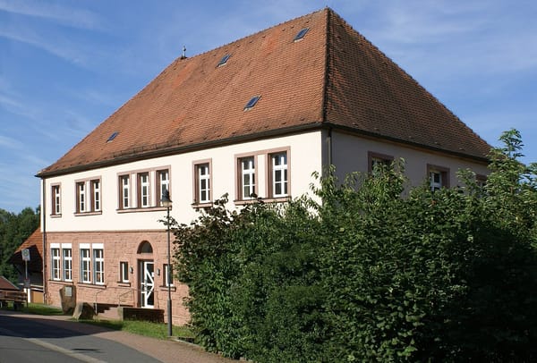 Kleinkahl – Wikimedia Commons (Wikidata P18)
