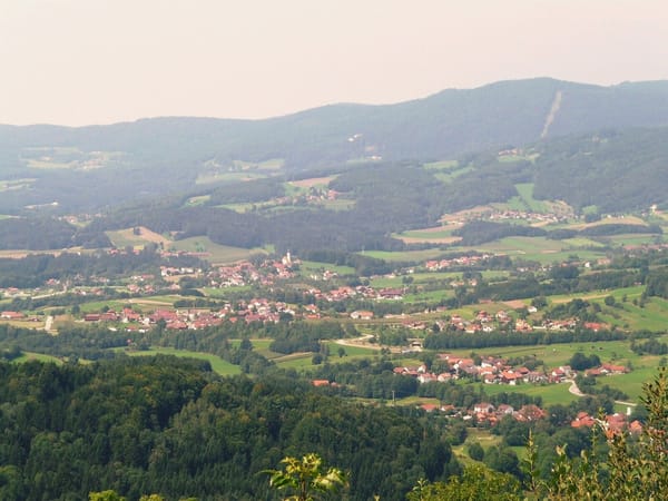 Lalling – Wikimedia Commons (Wikidata P18)