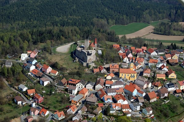 Leuchtenberg – Wikimedia Commons (Wikidata P18)