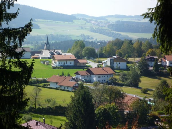 Neuschönau – Wikimedia Commons (Wikidata P18)