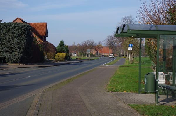 Niedernwöhren – Wikimedia Commons (Wikidata P18)