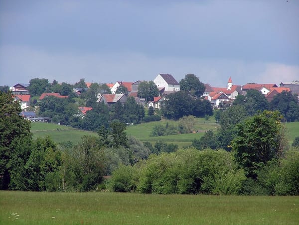 Oberschönegg – Wikimedia Commons (Wikidata P18)