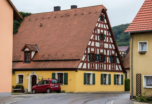 Offenhausen – Wikimedia Commons (Wikidata P18)