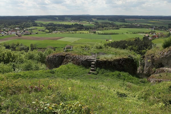 Plankenfels – Wikimedia Commons (Wikidata P18)