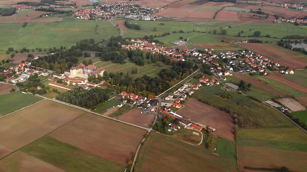 Pommersfelden – Wikimedia Commons (Wikidata P18)