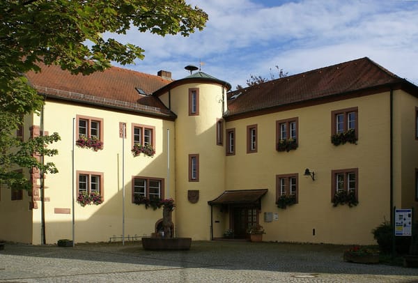 Schöllkrippen – Wikimedia Commons (Wikidata P18)