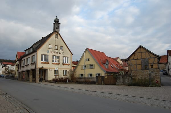 Strahlungen – Wikimedia Commons (Wikidata P18)