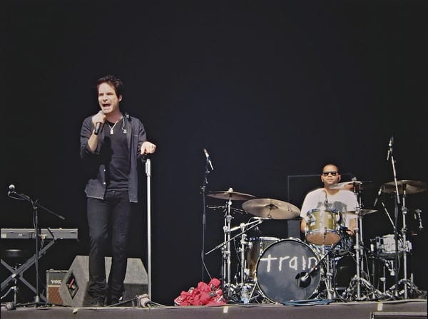 Train – Wikimedia Commons (Wikidata P18)