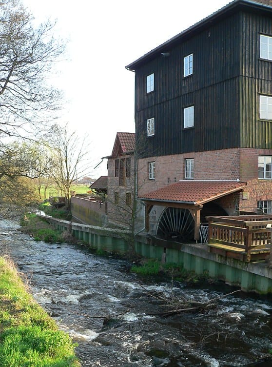 Wahrenholz – Wikimedia Commons (Wikidata P18)