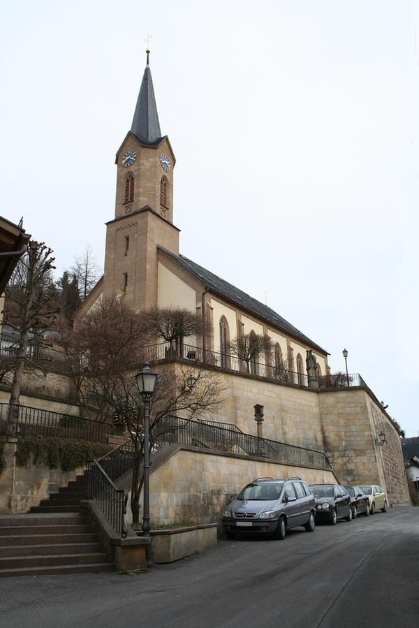 Wallenfels – Wikimedia Commons (Wikidata P18)